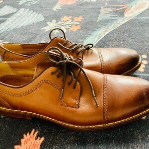 Pre loved Crown & Ivy Mens Leather Round toes Loafers Lace up size 9 mens